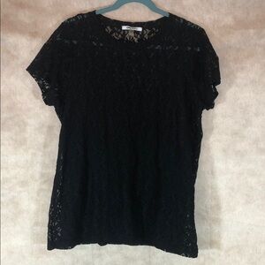 DKNYC Elegant Black Lace Short Sleeve Top